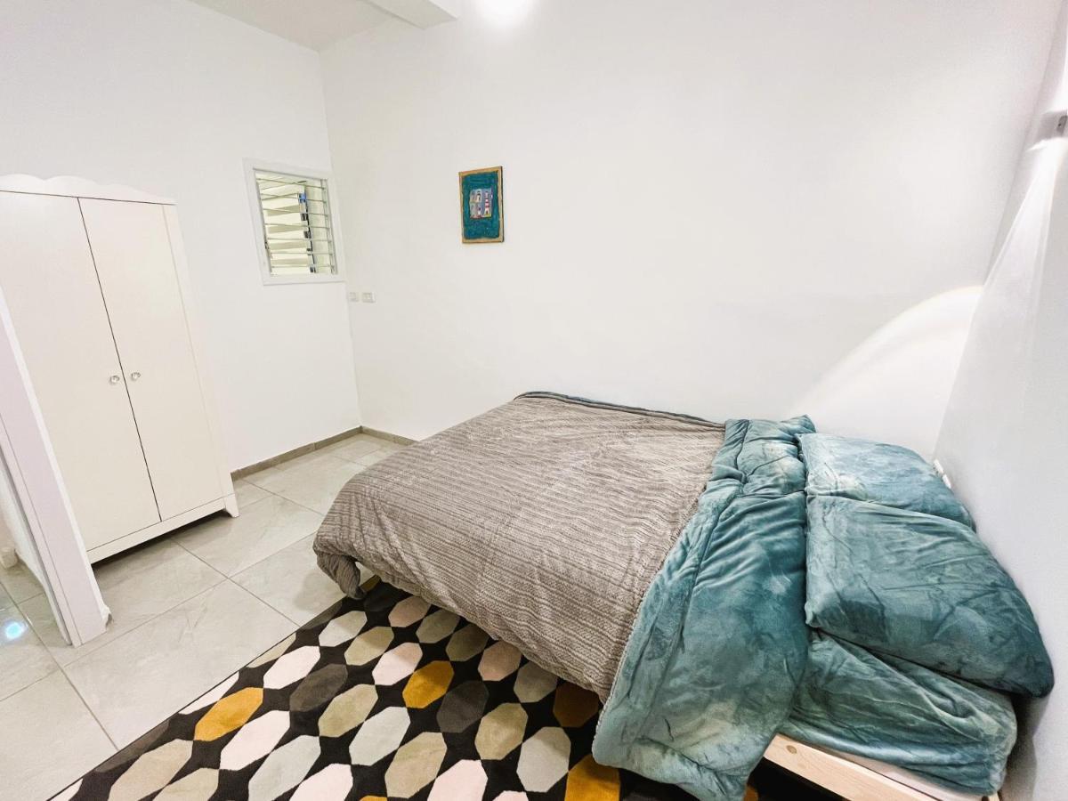 A Cozy 2Bdrm Home In Wadi-Nisnas Haifa Exterior foto